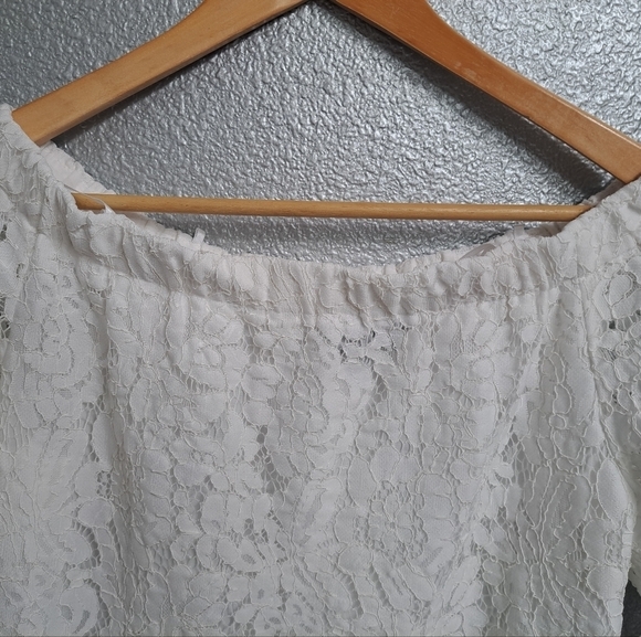 Lulus Shoulder Lace Top With Tie Sleeves    Size L - Picture 8 of 10
